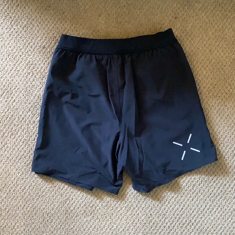 TEN THOUSAND INTERVAL SHORT (LINER)
